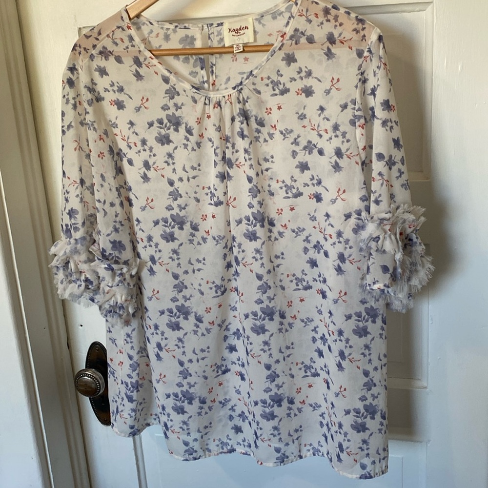 Chiffon floral Blouse Ruffle sleeve by Hayden LA size 1x